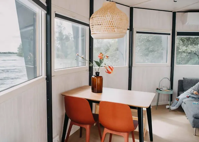 Dobberhuisje Kaag Oud Ade