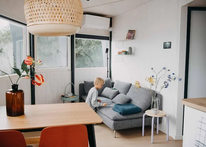 Dobberhuisje Kaag * Oud Ade